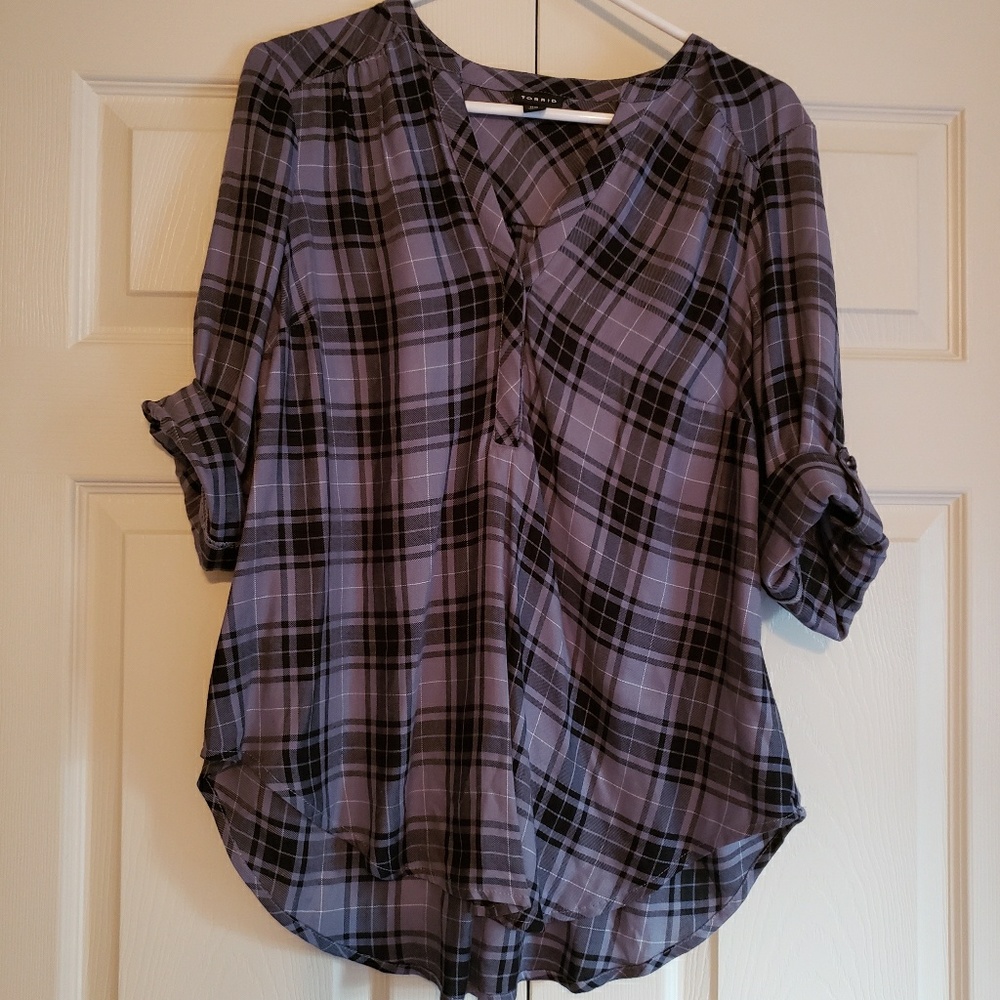 Torrid top- never worn!